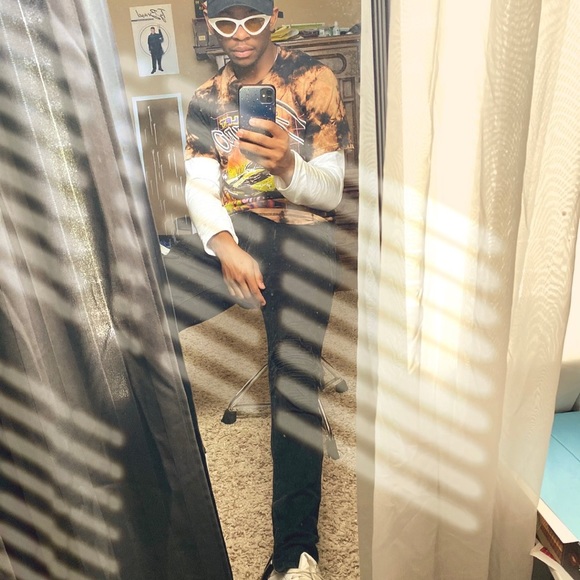 Meet your Posher, Pluto - Picture 1 of 1